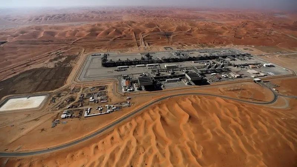Saudi Hancurkan Drone Sasar Ladang Minyak Shaybah, 2 Orang Tewas Kena Puing — NadiKabar.com