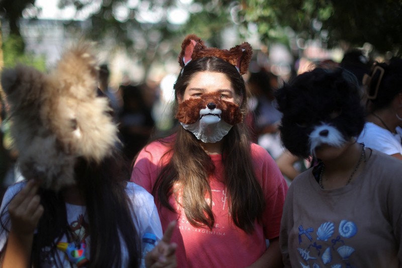 Remaja yang mengidentifikasi diri sebagai