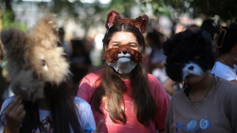 Remaja yang mengidentifikasi diri sebagai 