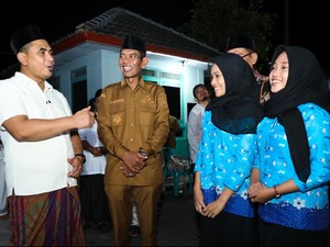 Taj Yasin Beri Beasiswa ke 5 Anak Panti Asuhan Kasih Mesra di Demak