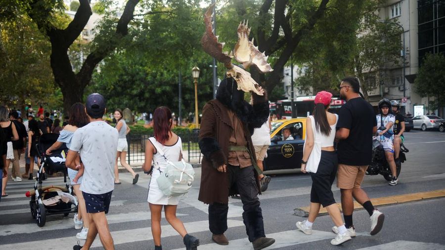 Remaja yang mengidentifikasi diri sebagai 