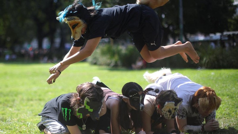 Remaja yang mengidentifikasi diri sebagai 