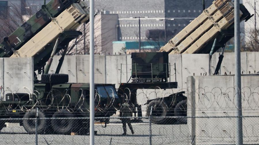 Sistem pertahanan rudal Patriot AS di pangkalan militer AS di Pyeongtaek, Korea Selatan, 10 Maret 2026. (REUTERS/Kim Hong-Ji)