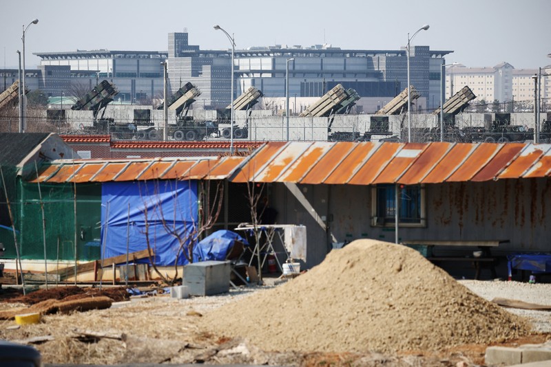Sistem pertahanan rudal Patriot AS di pangkalan militer AS di Pyeongtaek, Korea Selatan, 10 Maret 2026. (REUTERS/Kim Hong-Ji)