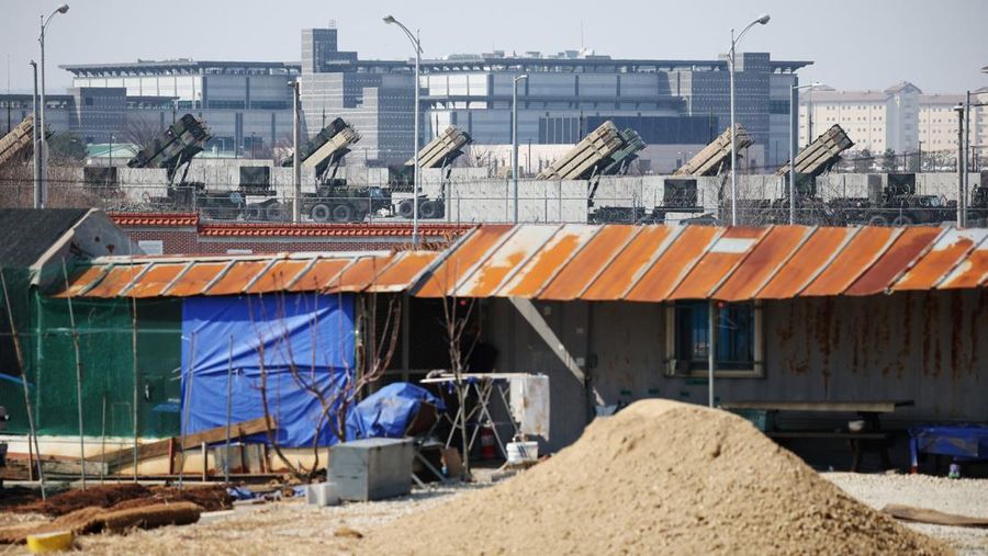 Sistem pertahanan rudal Patriot AS di pangkalan militer AS di Pyeongtaek, Korea Selatan, 10 Maret 2026. (REUTERS/Kim Hong-Ji)