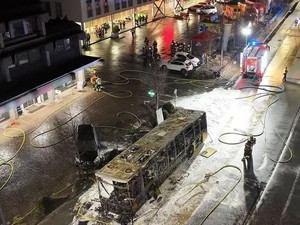 Ngeri Orang Bakar Diri dalam Bus di Swiss, 6 Orang Tewas-3 Luka