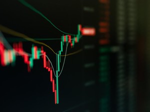 ELPI Umumkan Dividen Rp17 per Saham, IHSG Ditutup Menguat ke 7.440