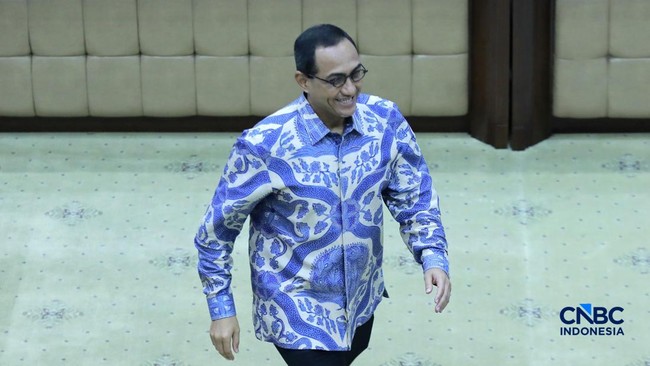 Hasan Fawzi Jadi Pengawas Pasar Modal OJK, Ini Profilnya