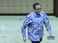 Hasan Fawzi Jadi Pengawas Pasar Modal OJK, Ini Profilnya