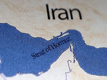 Iran Akan Izinkan Kapal Melintas di Selat Hormuz, Tapi...