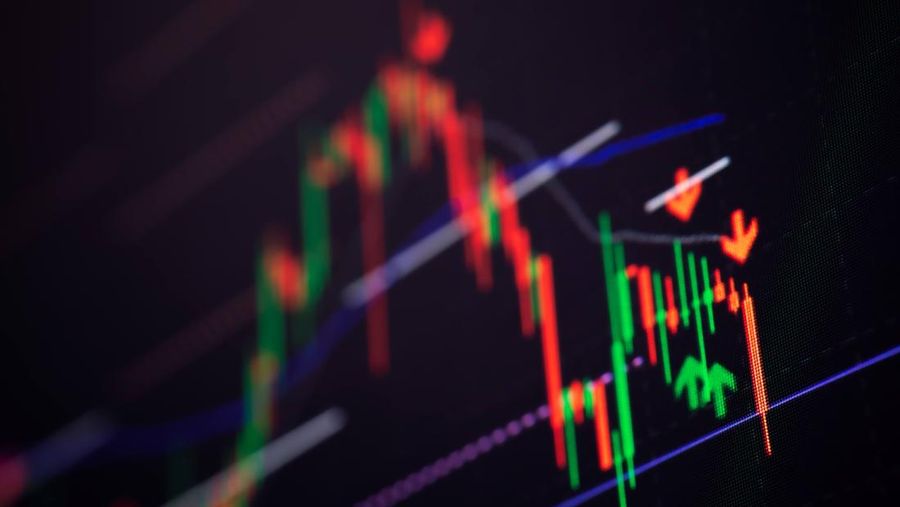 IHSG kemarin naik ke 7.440 dipimpin BRMS, DSSA, BBCA dan investor asing mencatat net sell Rp2,63 triliun.