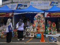 Banjir Pedagang Parsel Musiman di Kawasan Cikini, Cuan Omzet Naik 50%
