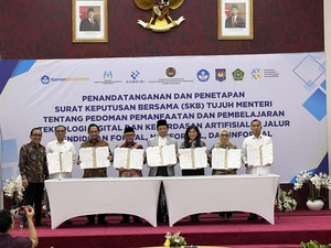 7 Menteri Teken SKB Pedoman Penggunaan AI dalam Pendidikan