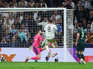 Valverde Hat-trick, Madrid Unggul 3-0 atas Man City