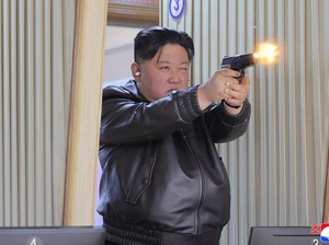 Pejabat Militer Senior Korut Terima Suap, Kim Jong Un Geram!