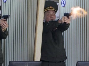Korut Rilis Foto Putri Kim Jong Un Sedang Menembak, Isu Suksesi Menguat Lagi