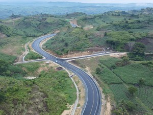 Pembangunan Jalan Lintas Selatan di Blitar Rampung
