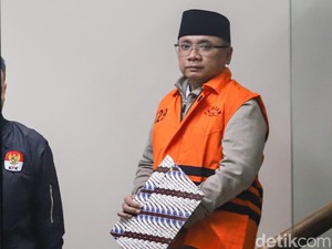 Eks Menag Yaqut Kembali Ditahan KPK, Masih Dicek Kesehatan