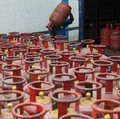 Pengusaha Minta Tarif Impor LPG Dinolkan, Bahan Baku Plastik Krisis?