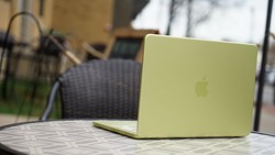 MacBook Neo Hadir di Indonesia, Preorder Dibuka Jumat Ini