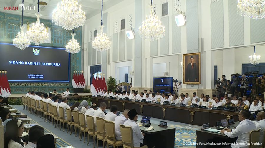 Sejumah Kabinet Menteri Merah Putih mengikuti Sidang Kabinet Paripurna, Istana Negara, Jakarta, Jumat (13/3/2026). (Tangkapan Layar Youtube/Sekretariat Presiden)