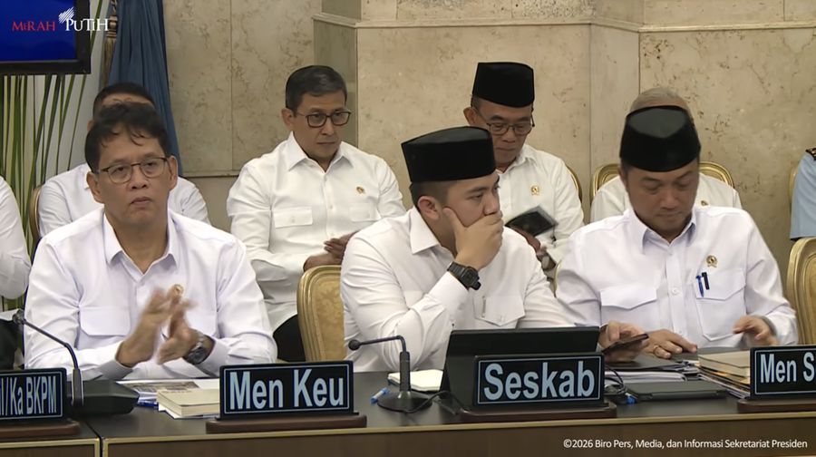 Sejumah Kabinet Menteri Merah Putih mengikuti Sidang Kabinet Paripurna, Istana Negara, Jakarta, Jumat (13/3/2026). (Tangkapan Layar Youtube/Sekretariat Presiden)