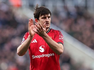 Harry Maguire Angkat Topi ke Arsenal