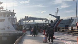 100 Perantau Pulau Raas di Bali Mudik dari Celukan Bawang Naik Kapal Negara