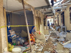 Ledakan Misterius Hancurkan Kontrakan 2 Lantai di Cileunyi