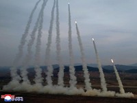 Belum Ada yang Ngajak Perang, Kim Jong Un Kembangkan Mesin Rudal Baru