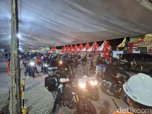 Pemudik Motor di Pelabuhan Ciwandan Pilih Berangkat Malam daripada Siang