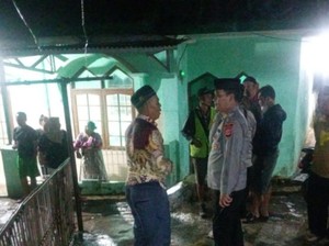Lempar Batu ke Masjid Saat Tarawih, Pemuda di Garut Diamankan