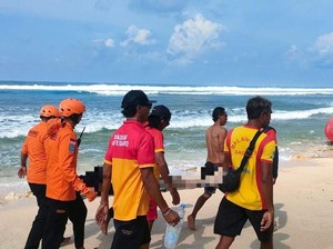 Turis Inggris Tewas Mengambang di Pantai Nyang-nyang