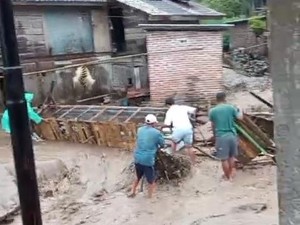 Satu Desa di Sumbawa Diterjang Banjir Bandang, 305 Keluarga Terdampak