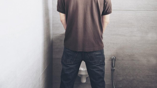 4 Gejala Ginjal Bermasalah yang Bisa Terlihat dari Air Kencing