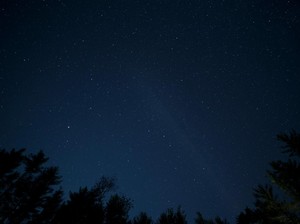Mengapa Langit Gelap Saat Malam Hari? Ini Penjelasannya