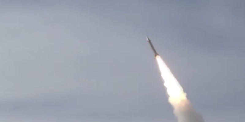 Iran menggunakan rudal Sejjil untuk pertama kalinya. (REUTERS)