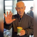 Sambil Ngopi, Potret Netanyahu Muncul Usai Dilaporkan Tewas Dibom Iran