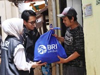 Jelang Lebaran, BRI Peduli Bagikan 279 ribu Paket Sembako dan Santunan