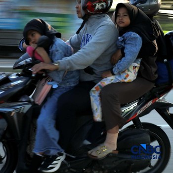 Ramai Pemudik Motor Sudah Masuk Jalur Pantura Karawang