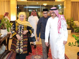 Jelang Musim Haji, Khofifah Serukan Akhiri Perang-Doakan Arab Saudi Aman