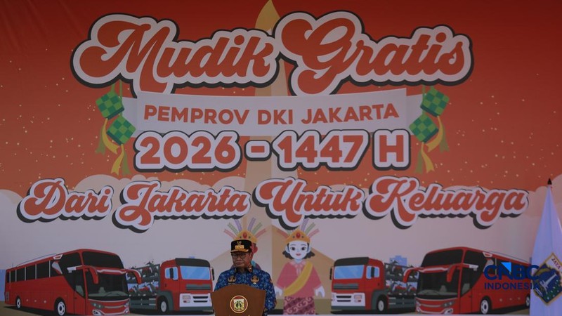 Keberangkatan peserta program Mudik Gratis Lebaran 2026 di kawasan Monas, Jakarta Pusat, Selasa (17/3/2026). (CNBC Indonesia/Muhammad Sabki)