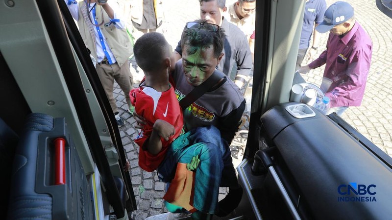 Keberangkatan peserta program Mudik Gratis Lebaran 2026 di kawasan Monas, Jakarta Pusat, Selasa (17/3/2026). (CNBC Indonesia/Muhammad Sabki)