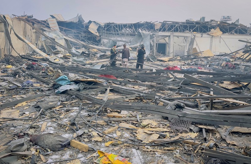 Kondisi rumah sakit rehabilitasi pengguna narkoba yang hancur akibat serangan udara Pakistan di Kabul, Afghanistan, Selasa (17/3/2026). (REUTERS/Sayed Hassib)