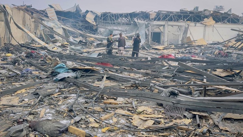 Kondisi rumah sakit rehabilitasi pengguna narkoba yang hancur akibat serangan udara Pakistan di Kabul, Afghanistan, Selasa (17/3/2026). (REUTERS/Sayed Hassib)