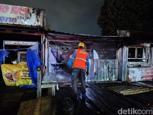 3 Warung Makan di Kota Lama Semarang Kebakaran