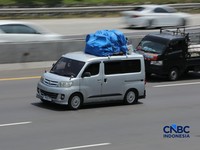 Pemudik Ramai-ramai Bawa Barang di Atap Mobil, Ini Penampakannya