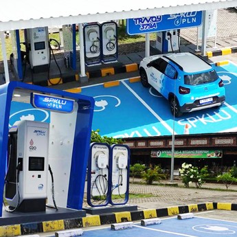 Ini Lokasi Ngecas Mobil Listrik di Tol Trans Jawa dan Sumatra