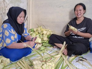 Gen Z Ubah Nasib Blok Kupat Bandung Lewat Jualan Online