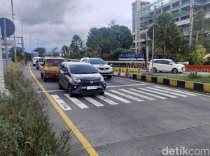 Arus Mudik di Exit Tol Singosari Masih Lancar di H-2 Lebaran